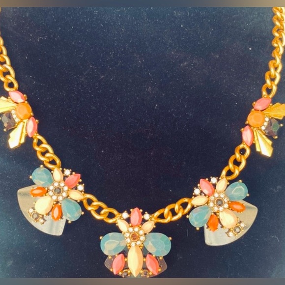 Bundle/Lot 2 J. Crew Statement Necklaces Geometric Bumble Bee Pink/Blue/Taupe EC - Picture 4 of 6